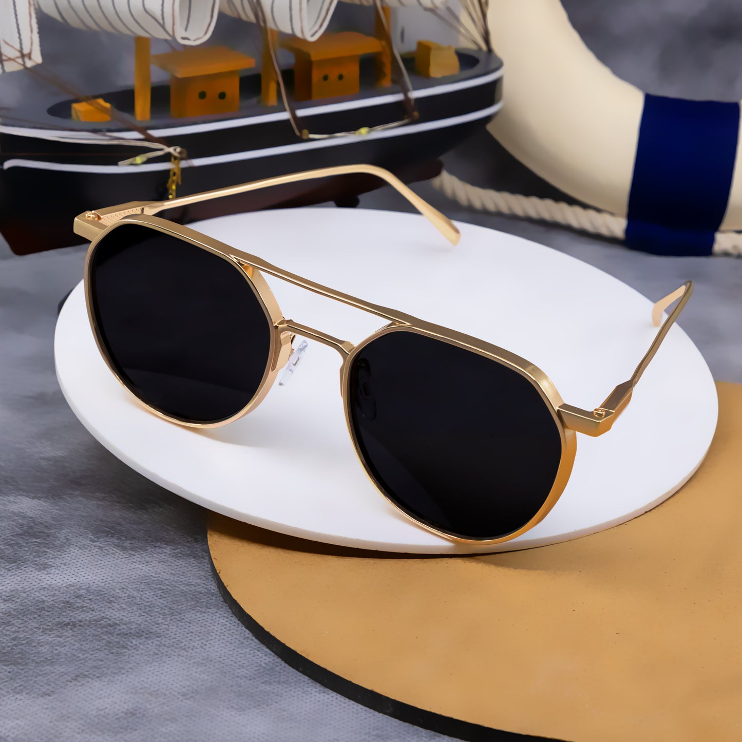 New  Orbix 002 Gold And Black Unisex Sunglasses