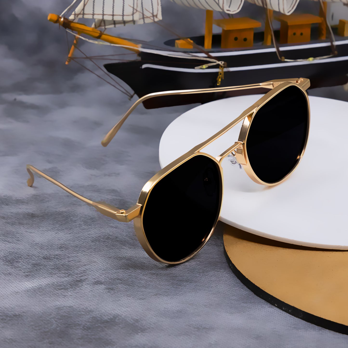 New  Orbix 002 Gold And Black Unisex Sunglasses