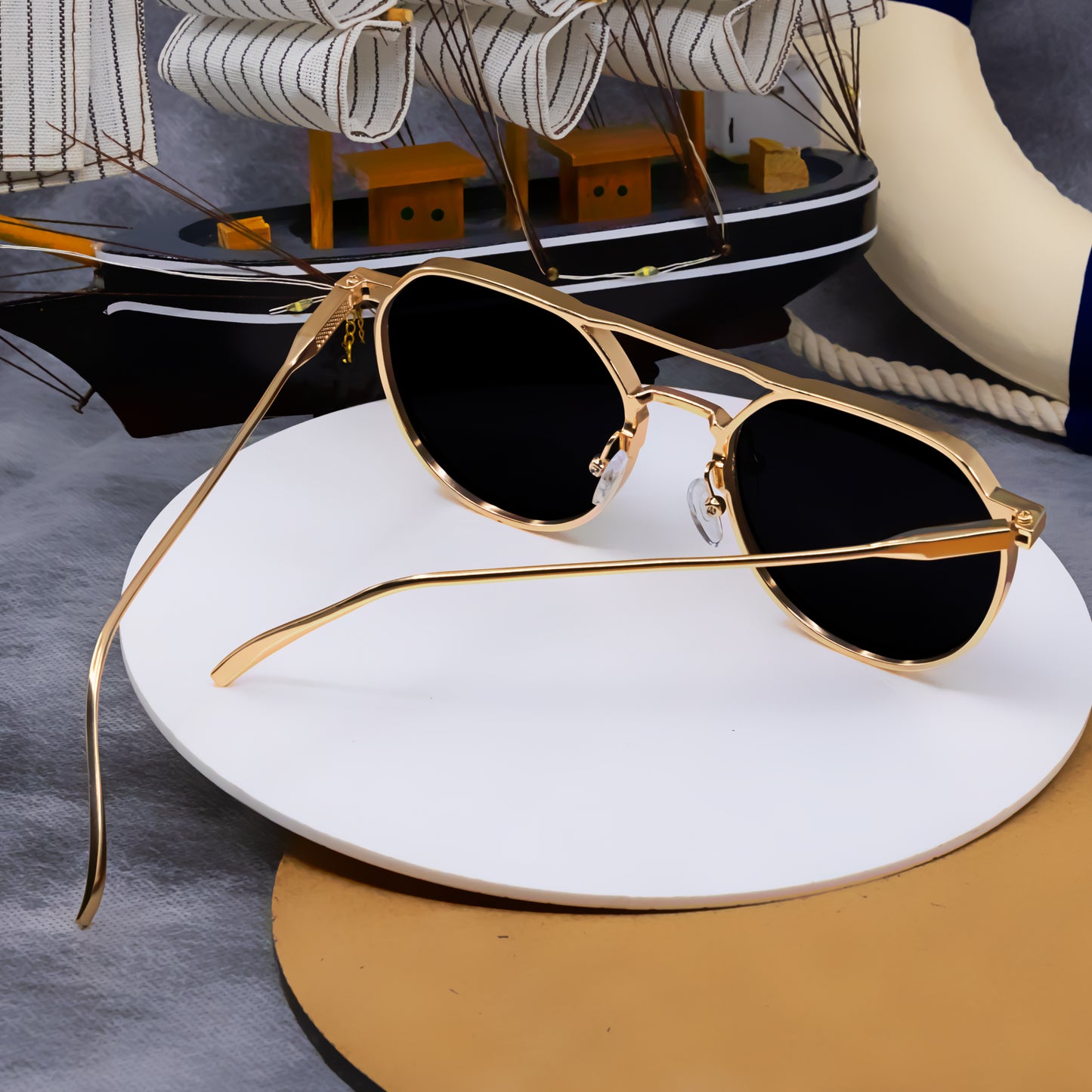 New  Orbix 002 Gold And Black Unisex Sunglasses